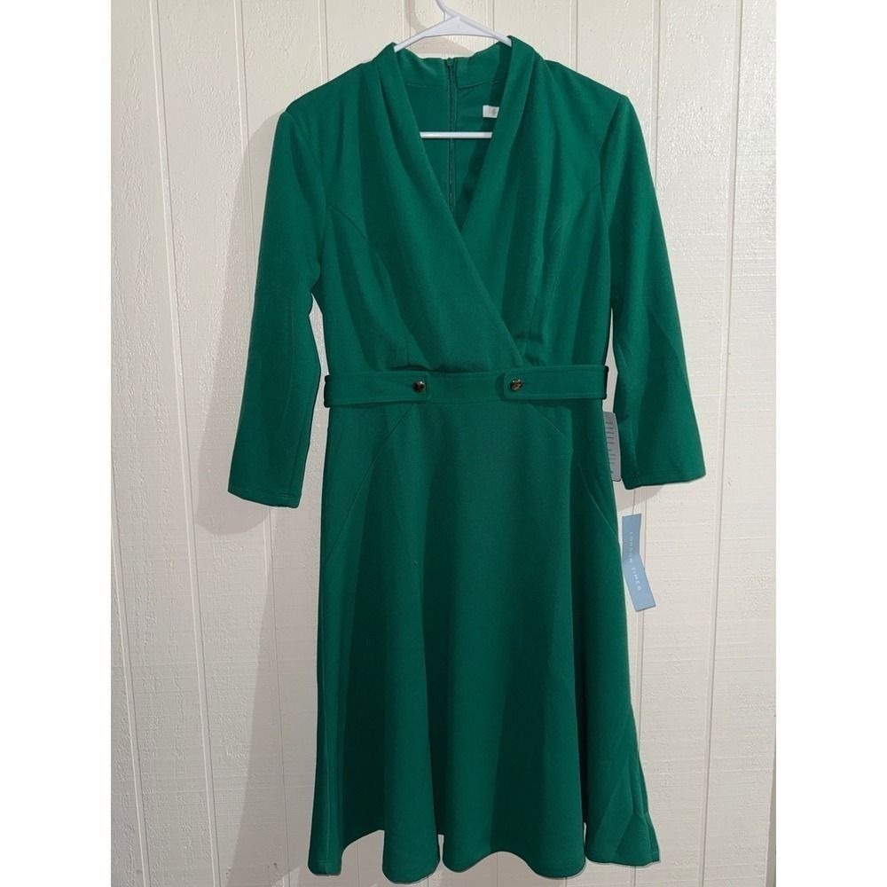 London Times Green Fit and Flare V-Neck Midi Dress 3/4 Sleeve Size 4 NWT - Picture 2 of 6